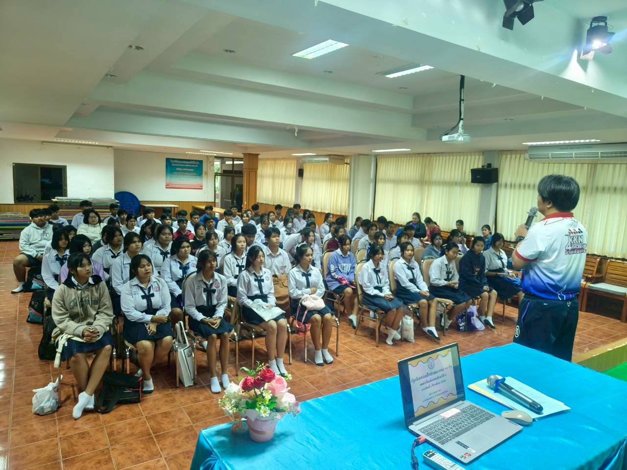 LINE_ALBUM_pthmnithes kxn fuk m.6_68_251111_10.jpg